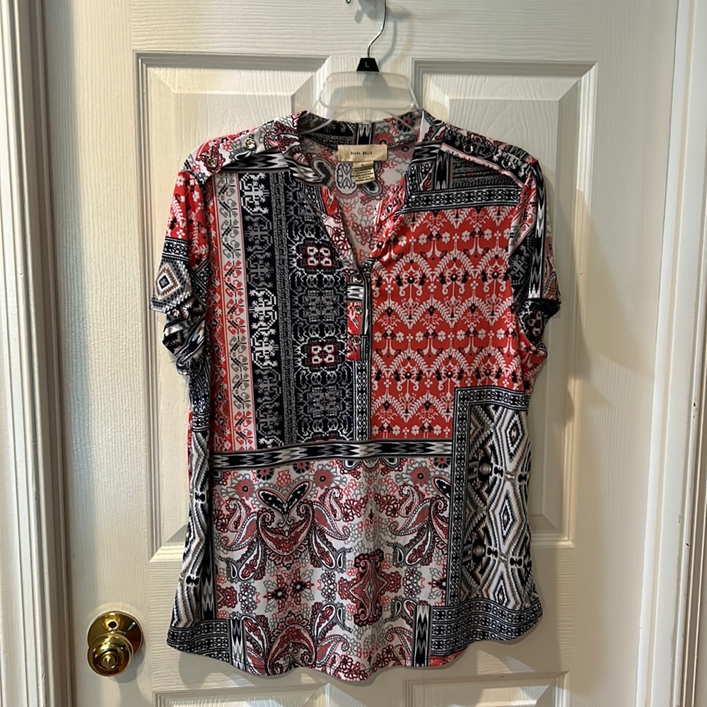 Diana Belle patterned top for summer, size L.